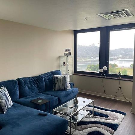 Luxury Apt At The Point Easy Access To And From Downtown 24-7 Parking Pittsburgh Exterior photo
