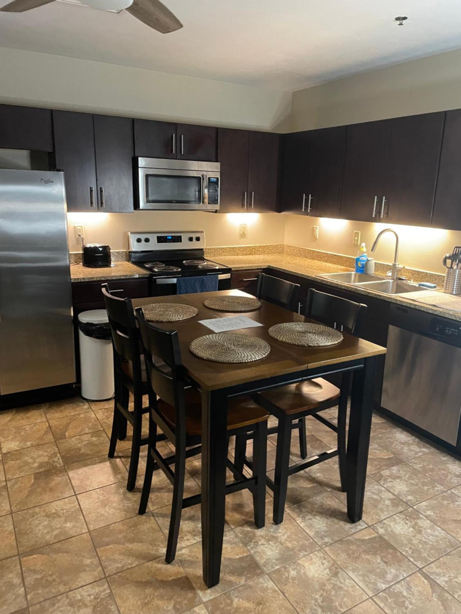 Luxury Apt At The Point Easy Access To And From Downtown 24-7 Parking Pittsburgh Exterior photo